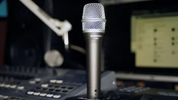 Prvotne SAMSON C05 CL Ročni kondenzator mikrofon za snemanje in karaoke pridejo s kabel