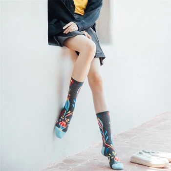 Pomlad poletje jacquardske plima trte cvet bombaža osebnost ženske cev nogavice Japonski korejski kopičijo nogavice moda tropskih rastlin