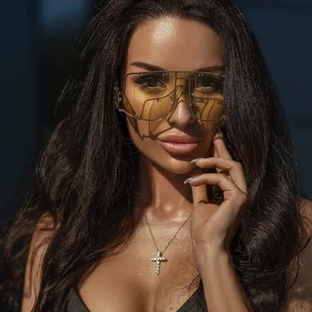 Luksuzne blagovne Znamke ženska sončna Očala 2021 Trend Sladkarije sončna Očala Za Ženske Znanih Vintage Retro Enem Kosu Objektiv Sunglass Ženski Kul