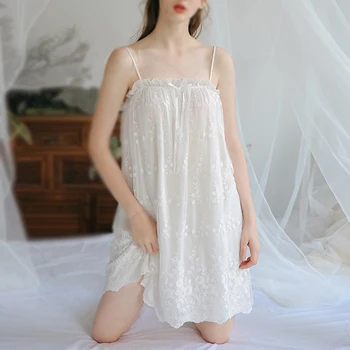 Beli Cvetni Ženske Čipke Princesa Elegantno Nightgowns Nightdress Sleepwear Lolita Poletje Fairy Palace Špageti Trak Plaža Obleko