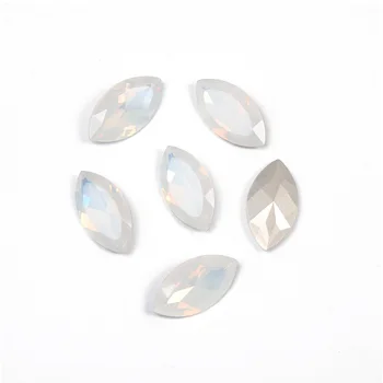 CTPA3bl Visoke Kakovosti Nohti Nosorogovo 3pcs/paket White Opal Barve Navette Obliko Pointback Kristalno Steklo Kamni Za Nail Art Gems