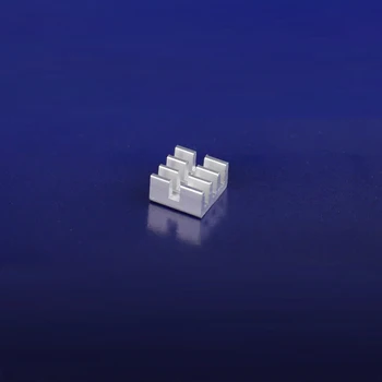 1000 kos/veliko Gdstime Aluminija hladilnega telesa MOS RHS-01 Mini IC Hlajenje Chipset Hladilnik Heatsink 6,5 mm x 6,5 mm x 3,5 mm Visoke Kakovosti