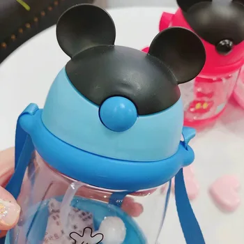Disney Risanke Nove Ustvarjalne Plastično Slamico za Pitje Skodelico padec-odpornih pečat Prenosni Otrok otrok Srčkan darilo za Rojstni dan prisoten