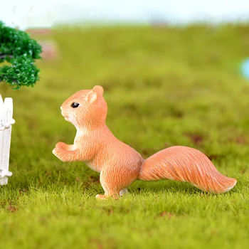 4pcs Veverica Družino miniaturne figurice Bor cone 3D Model pokrajine lutke doma pravljice vrtu okrasni dodatki sodobne