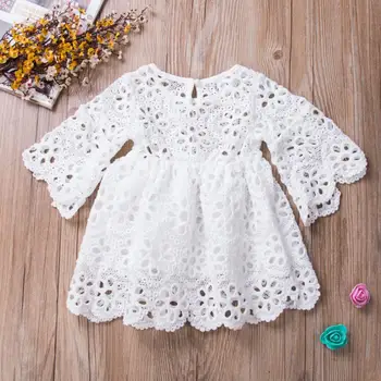 Modni Družinski Ujemanje Oblačila Mati Hči Obleke Bele Votlih Cvetlični Čipke Obleko Mini Obleka Mama Baby Dekle Stranka Oblačila