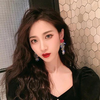 2020 korejski novo modno oblikovanje pretiran luksuz sijoče nepravilna, ribje kosti kristalno seksi rdeče ustnice nočni klub stranka ženski uhan