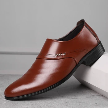 Merkmak 2020 novih poslovnih moških Oxfords čevlji niz noge Black Brown Moški Poročni Urad opozoril moške usnjene čevlje