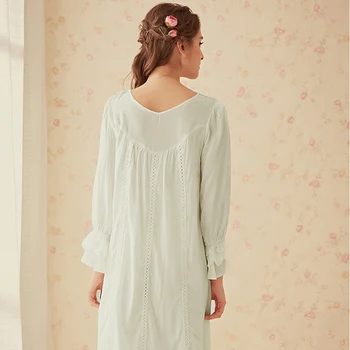 2020 Novo Bombaž Nightgown Ženske Long Sleeve Vintage Čipke Palace Princesa Lepo Elegantno Dolgo Nightdress Retro Sleepwear