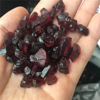 50 g visoke kakovosti grobo naravno vino rdeče granat zdravilnimi kristali raw dragih kamnov za DIY izdelavo nakita veleprodajno ceno